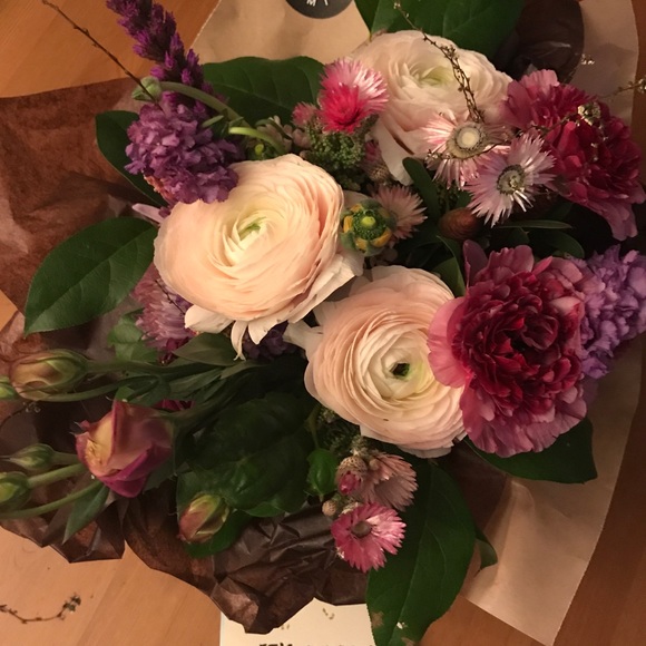 Meet your Posher, Beth - Picture 1 of 1